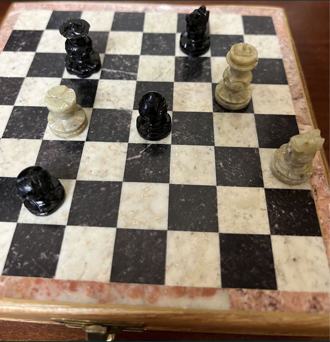 Joc de șah, material Porfir (rocã vulcanicã)