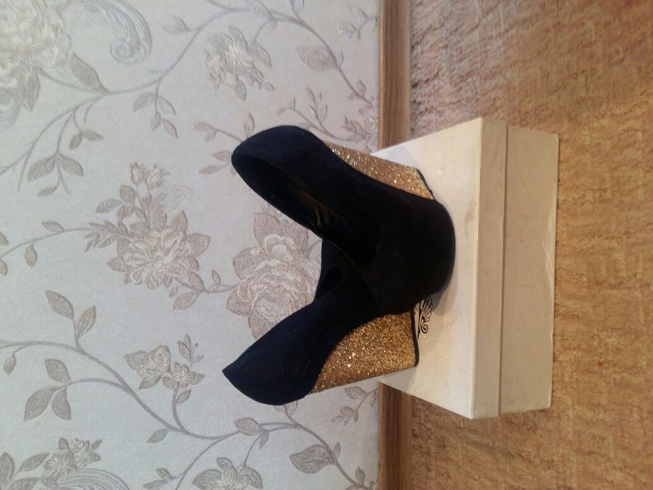 СРОЧНО! Продам туфли 36-37 размер