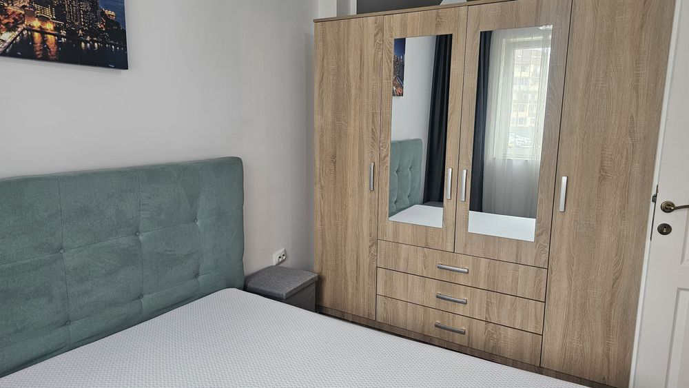 Apartament de închiriat