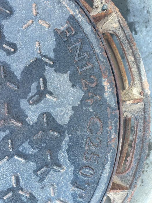 Люк.            .