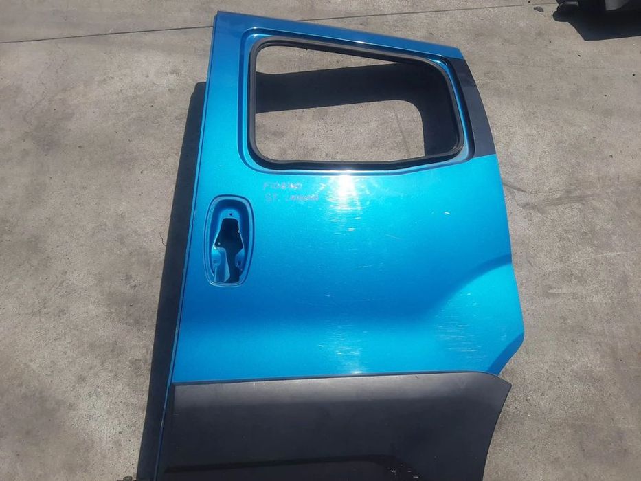 usa portiera  laterala culisanta stanga fiat fiorino qubo  peugeot bipper dupa 2008