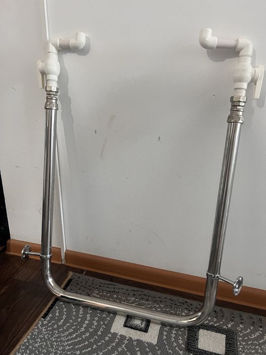 Продам полотенцесущитель