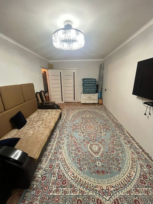 Продаётся 2 комн Нефтебаза