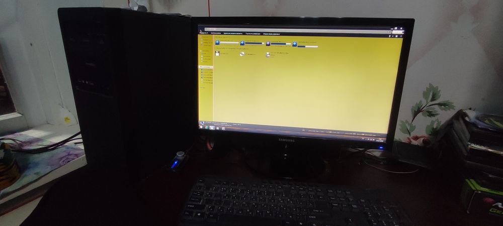 Srochni  sotiladi manitor 22 ddr 3 sad 128 vint 500 gbt