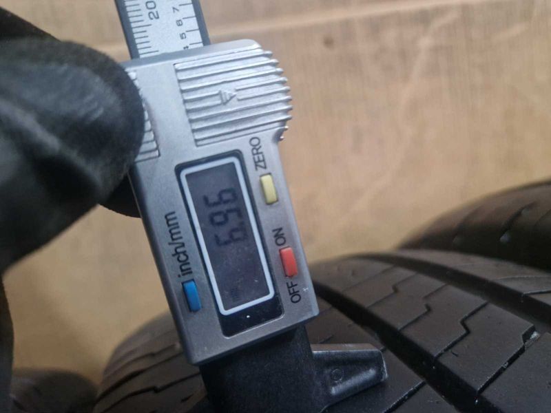 4 Continental R15 C 215/70/ 
летни бусови гуми DOT1721