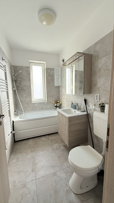 Inchiriez apartament cu 2 camere