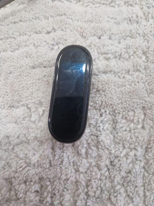 Часы Xiaomi Mi Band-4