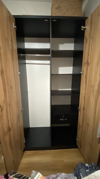 Срочно продам шкаф