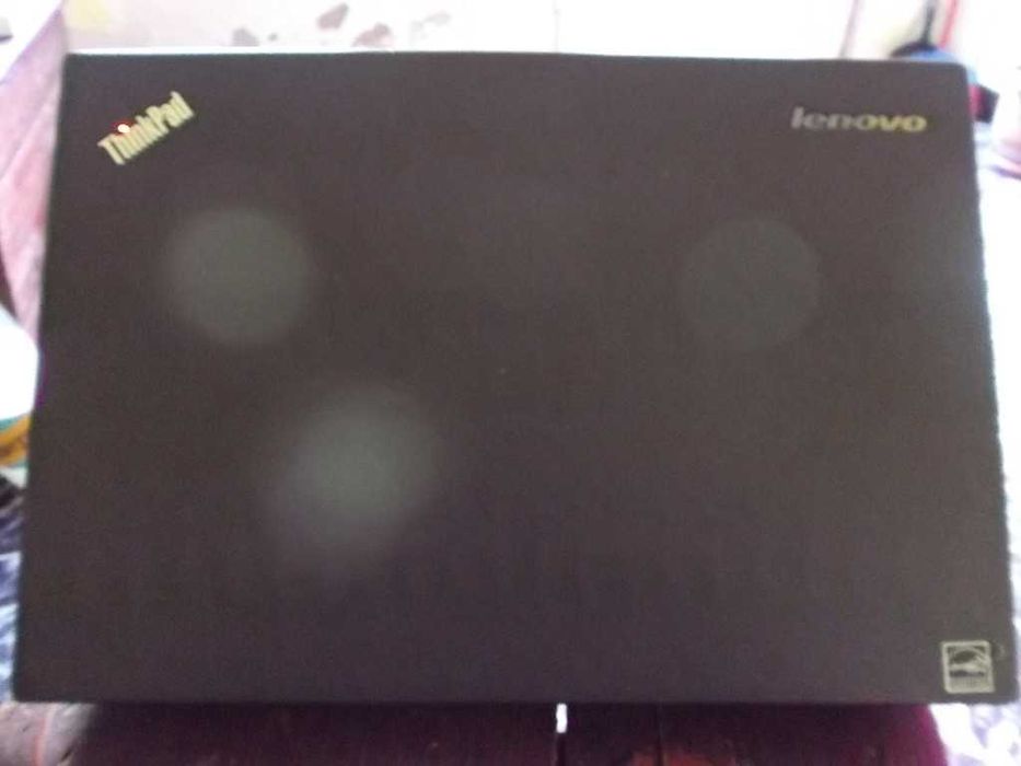 Laptop Lenovo T440S, I5, bateria pana la 10 ore