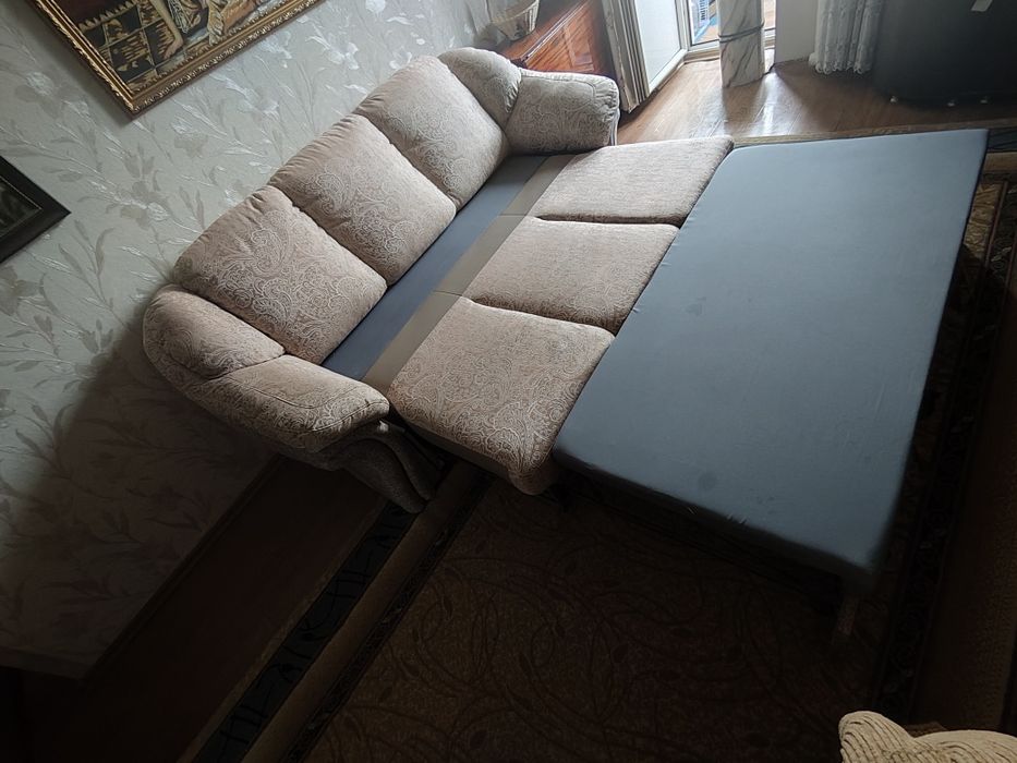 Продам диван 666