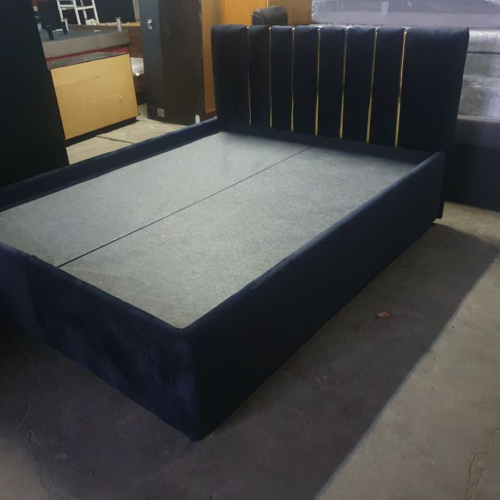 Pat dormitor tapițat SUPER CALITATEEE 1,60m/2m+saltea NOUĂ