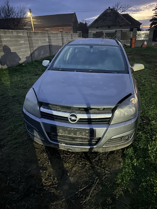 Opel astra h dez