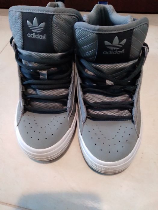 Ghete Adidas originale size 38 2/3 ca noi