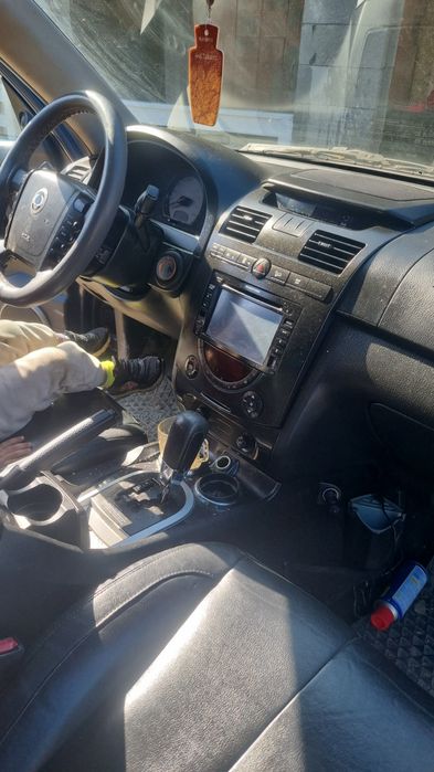 Vnd masina rexton  2,7 4x4 la buton acte la zi