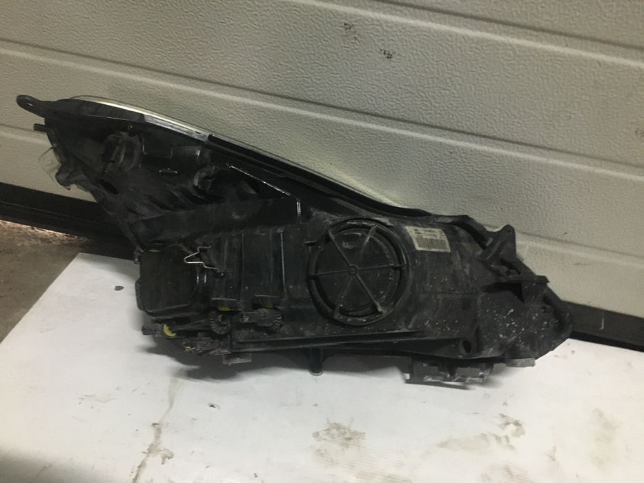 Far Stinga Opel Corsa D. 2006-2011. Volan stinga.