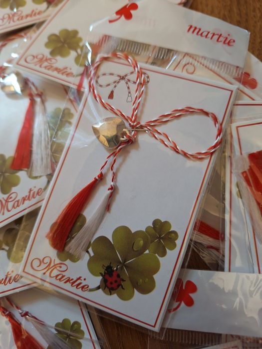 Lot 42 mărțișoare inimă