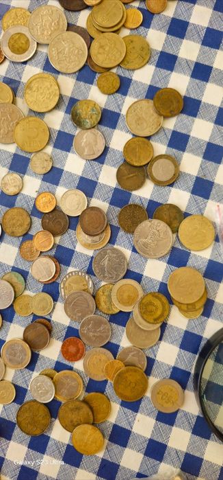 Стари банкноти и монети