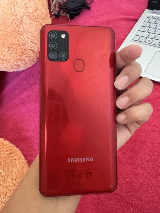 Samsung Galaxy A21s 32/3 ГБ (красный)