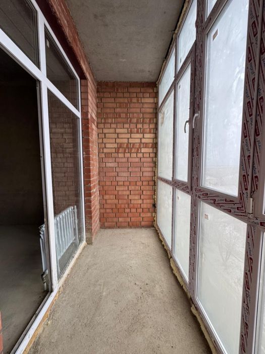 Продам евро 2 комн квартиру