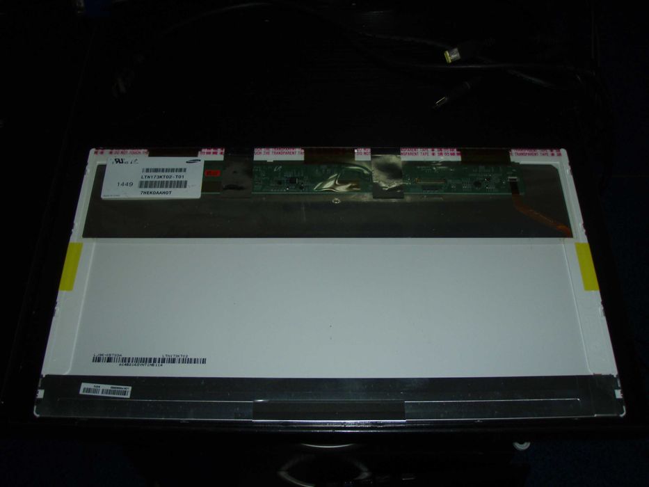 Display LED 17.3" 40 pini Samsung LTN173KT02-T01