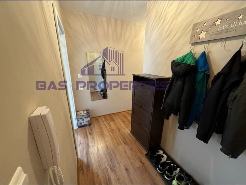 Продава се Двустаен апартамент в София, Младост 1А - 90 кв.м за 2545 €/кв.м - Снимка #8