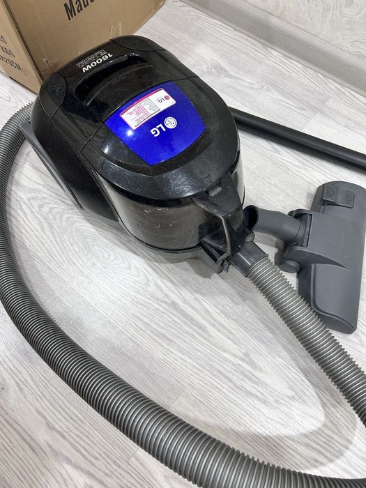 Продам пылесос LG