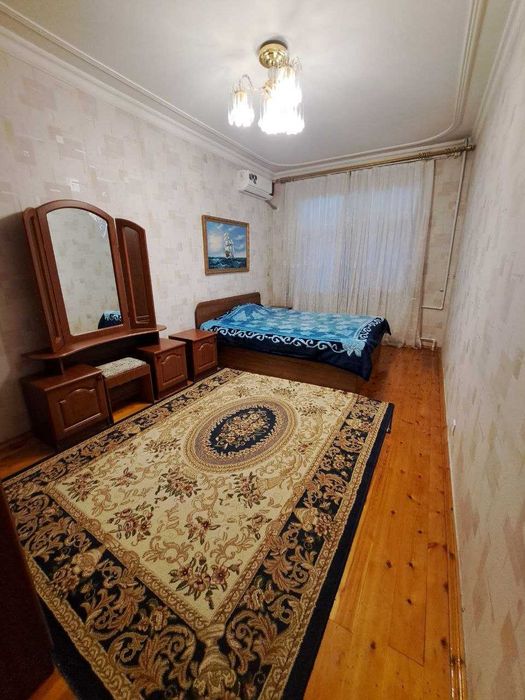 Продаётся шикарная возможность в самом центре, напротив с Mirabad Ave