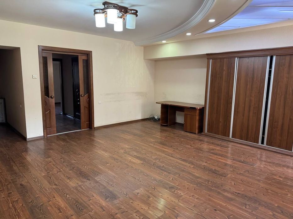 Квартира под офис