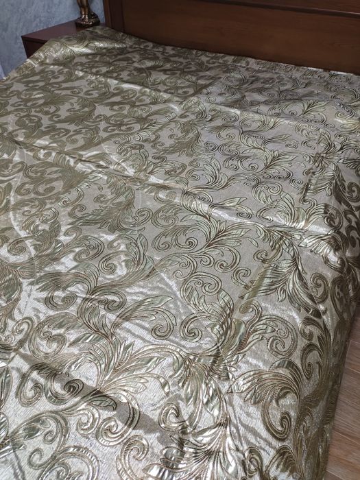 Продам покрывало новое