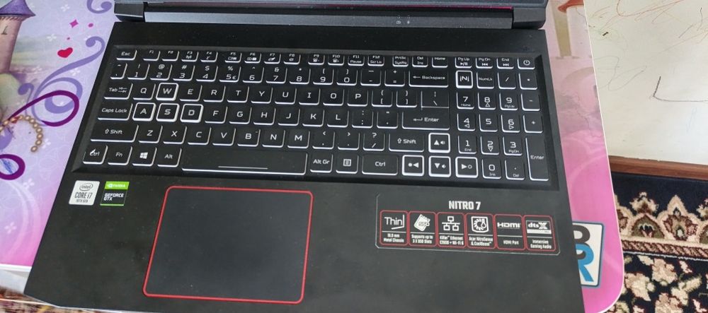 Acer Nitro 7 Metal / i7-10th / 24GB RAM / 2TB SSD / GTX 1660Ti / 144Hz
