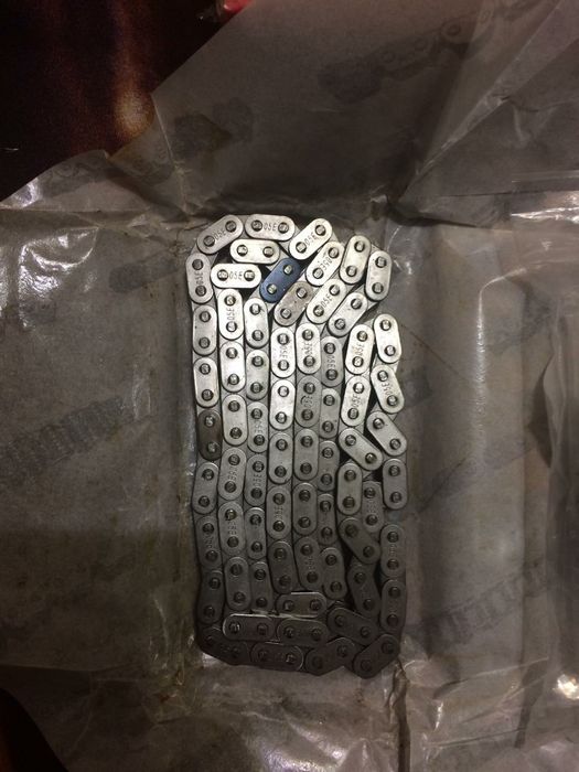 Продам комплект цепи ГРМ