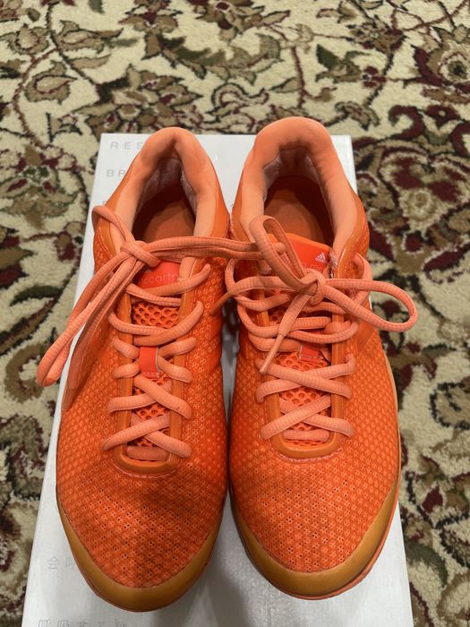Кроссовки Adidas