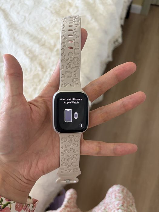 Продается Apple watch series 8