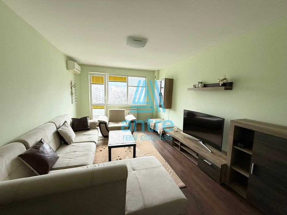 Тристаен апартамент в кв. Младост 2