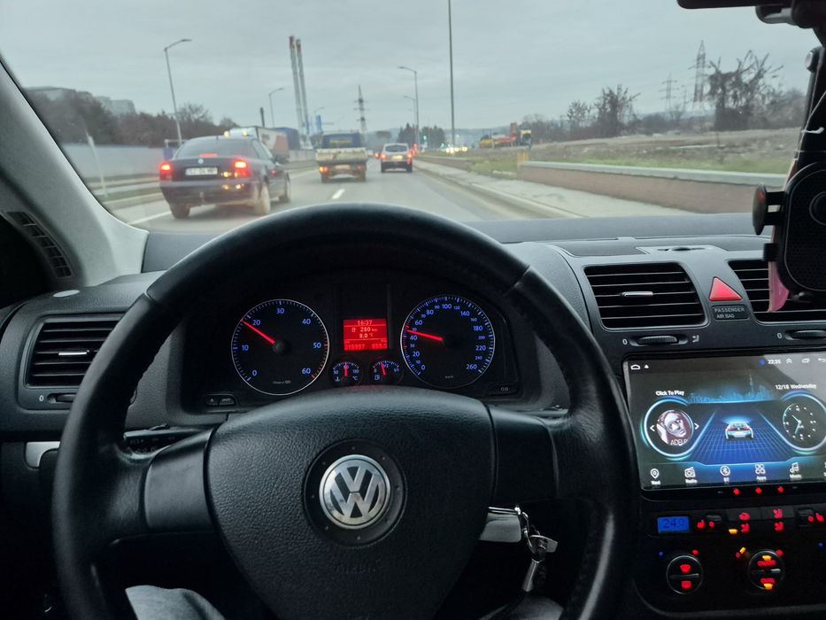Volkswagen Jetta 2.0 TDI 170 CP