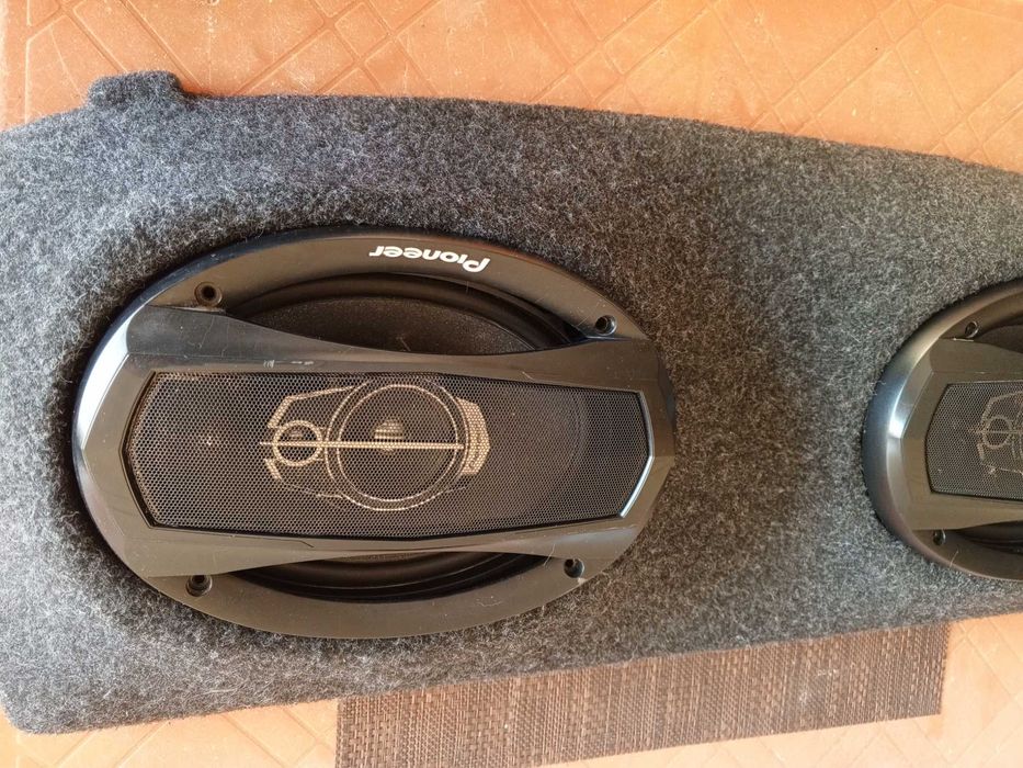 Авто динамик PIONEER.