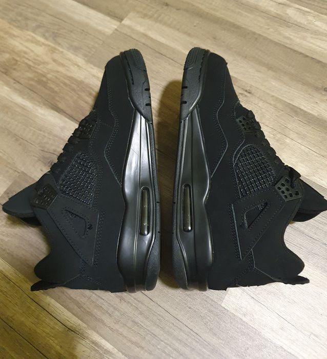 Jordan 4 Black Cat