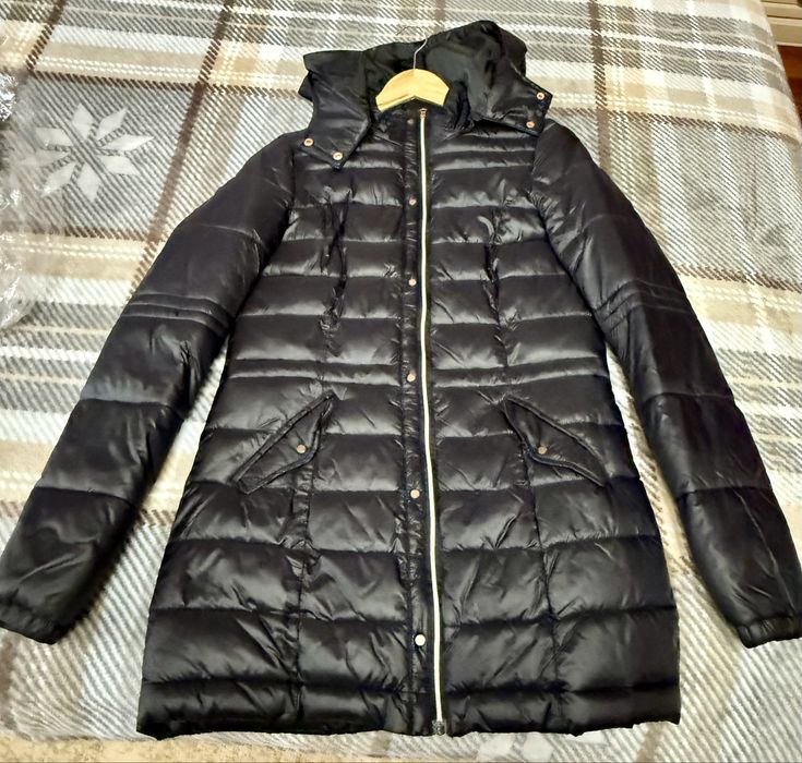 Продам женскую куртку