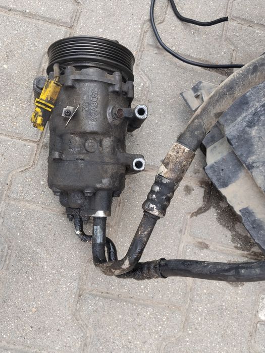 Dezmembrez Peugeot 307 / piese de vanzare