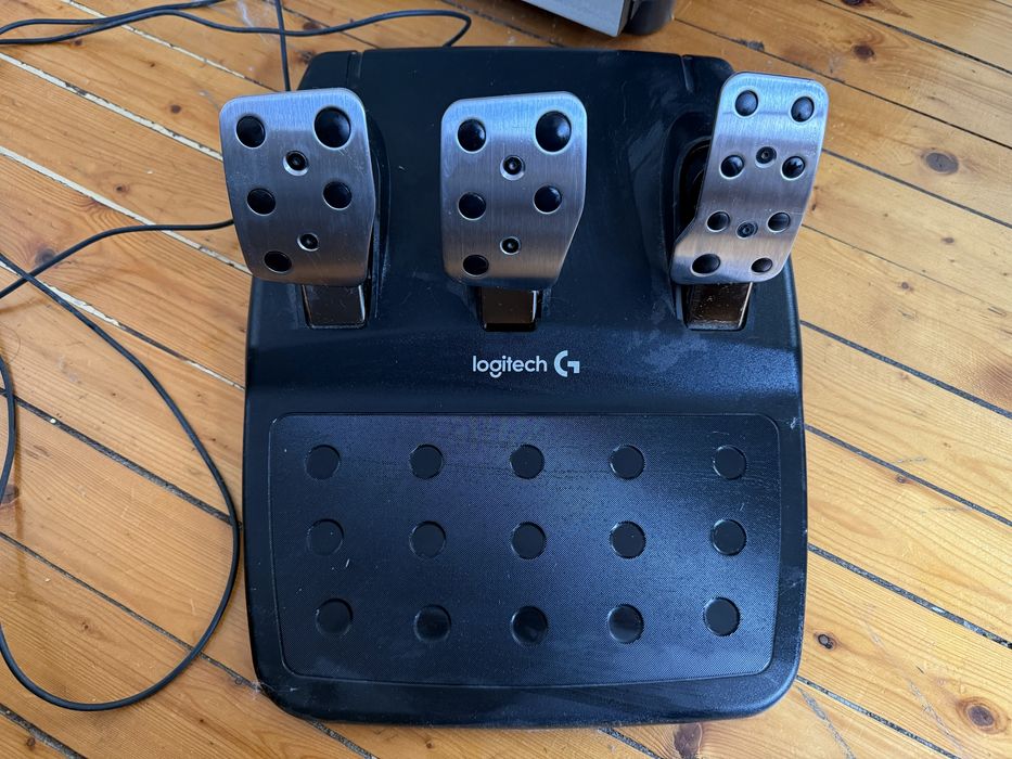 Волан и педали Logitech G29