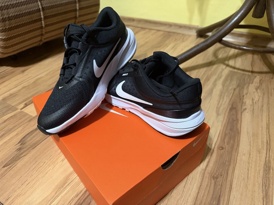 Дамски маратонки Nike