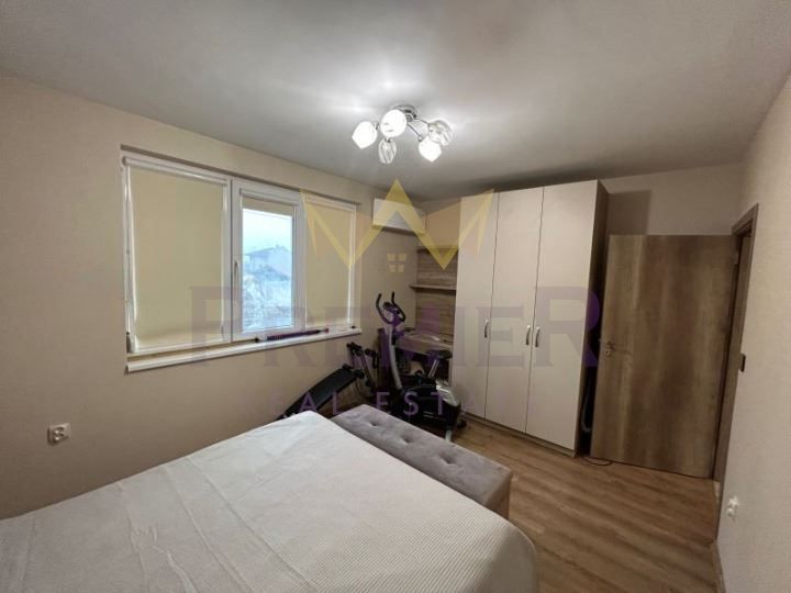 Дава се под наем Тристаен апартамент в Варна, Левски - 86 кв.м за 650 € - Снимка #4