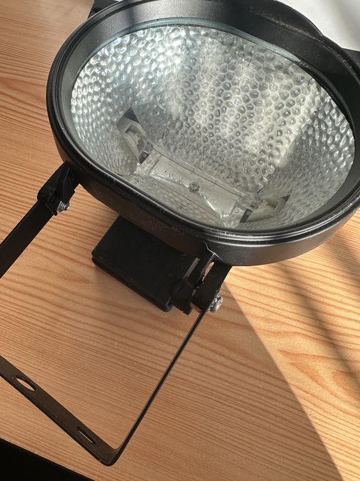 Халогенен протектор 500W