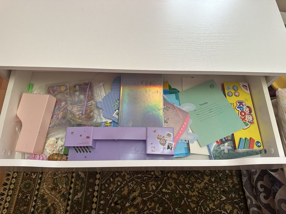 Стол письменный