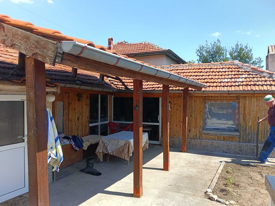 Продава се Къща в с. Избеглии, Област Пловдив - 1300 кв.м за 58 €/кв.м - Снимка #12