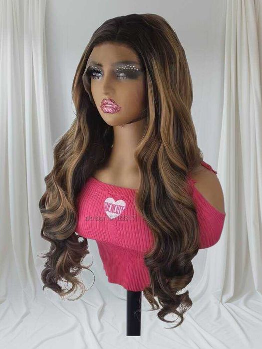 Чуплива кафява перука с руси кичури - 70-75 см, дантела 13х4