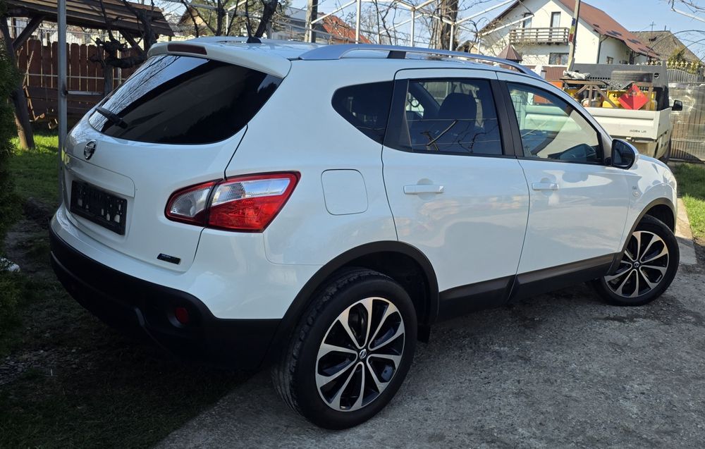 Nissan qashqai/cameră/panorama/impecabil