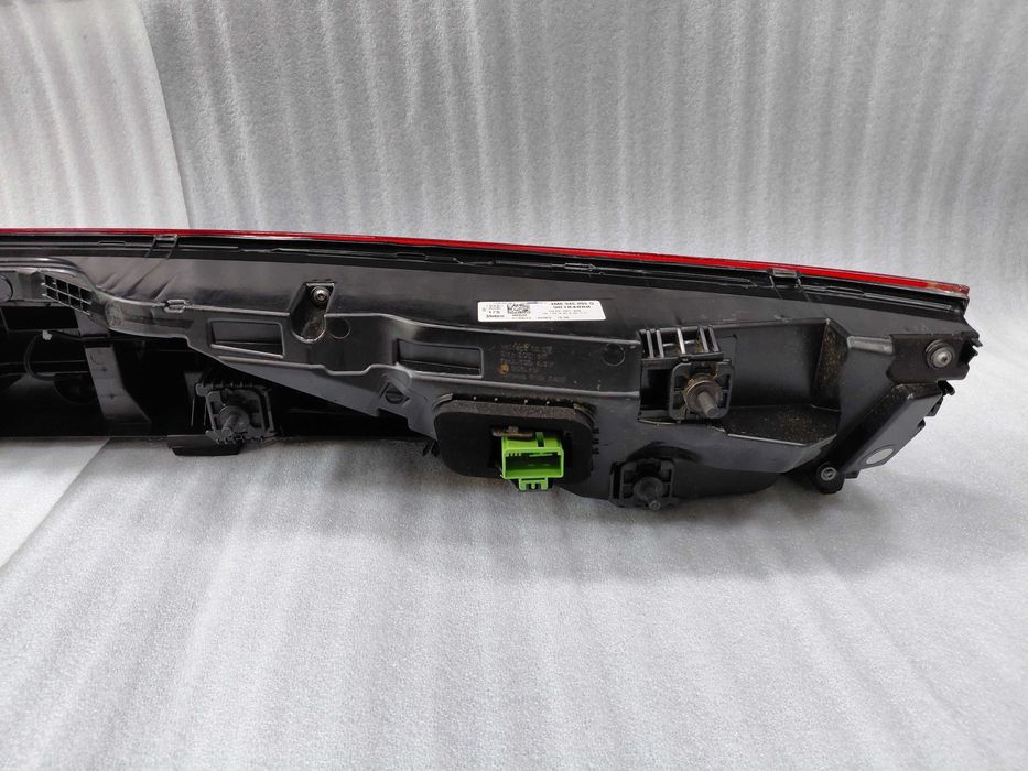 4M8945095Q Нов Стоп Matrix Audi Q8 SQ8 RSQ8 Ауди USA