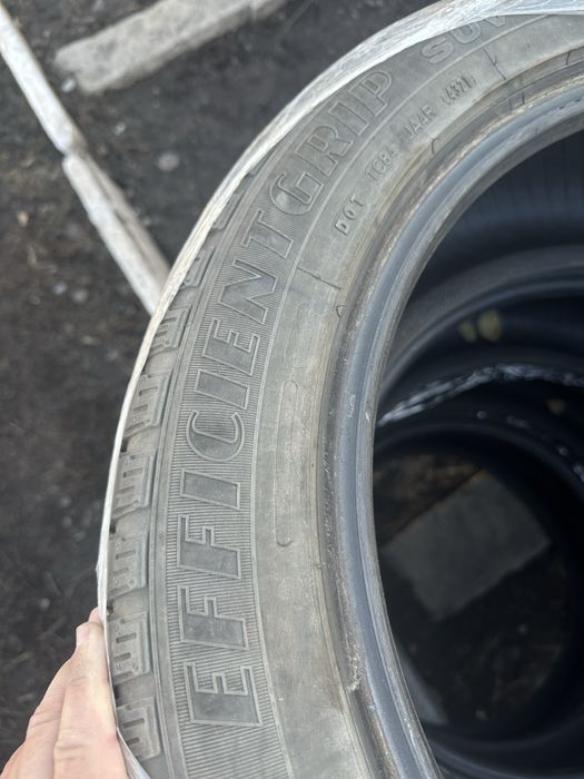 Летние шины Goodyear 235/50R19