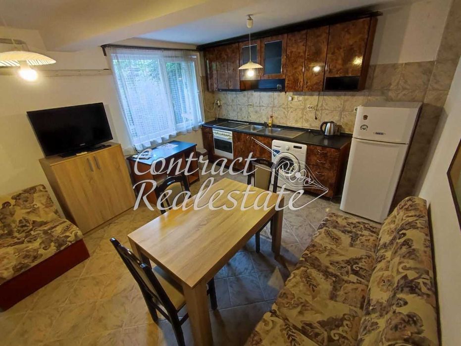 Тристаен Обзаведен Мезонет - Погребите !